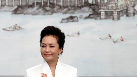 Пън Лиюен: Режисиран образ или силна жена?