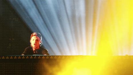 DJ Avicii с последно шоу на живо, ще пази здравето си