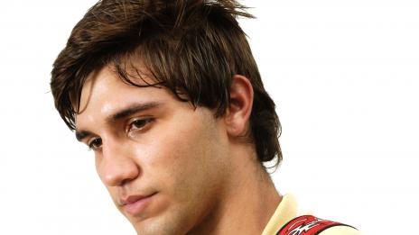 Защо жените не харесват прекалено срамежливи мъже