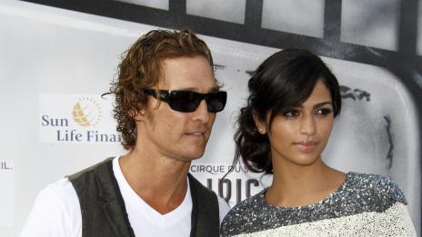 Матю Макконъхи и Камила Алвес се местят в Тексас