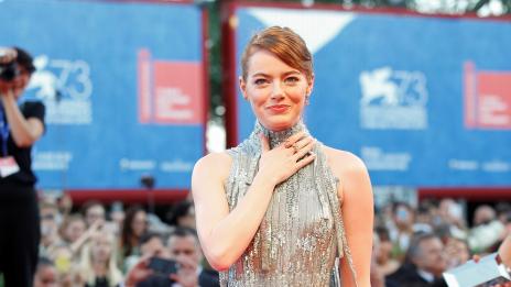 Ема Стоун и Бианка Балти блеснаха на фестивала във Венеция