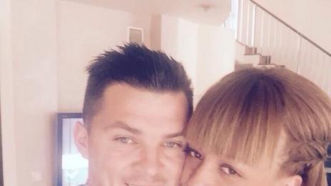 Танцьорката Елена Добрикова се сгоди за футболист