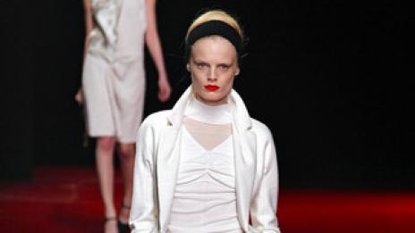 Зимният сезон ни заслепява с бяло