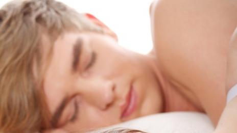 Спането до някого е гаранция за по-добър сън