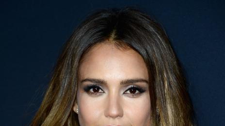 Джесика Алба съжалява, че не е завършила колеж