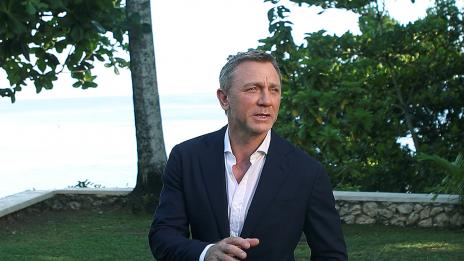 Даниъл Крейг се контузи на снимачната площадка