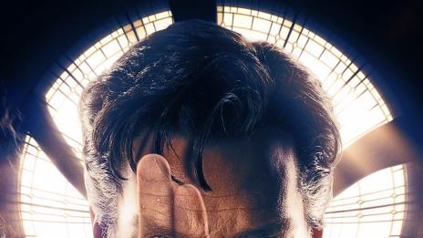 Бенедикт Къмбърбач като „Доктор Стрейндж“