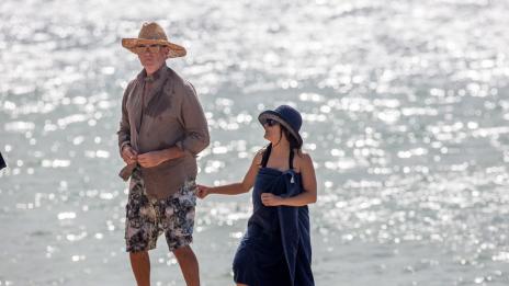 Салма Хайек е на почивка в Хавай с Пиърс Броснан