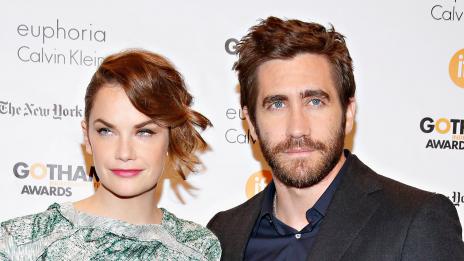 Джейк Гиленхал говори за романтичния си живот във Vogue