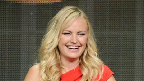 Актрисата Малин Акерман се развежда