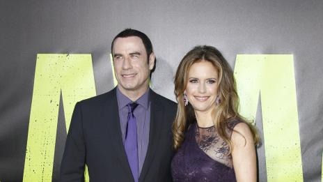 Съпругата на Траволта му била ядосана, че флиртува с Кърсти Али