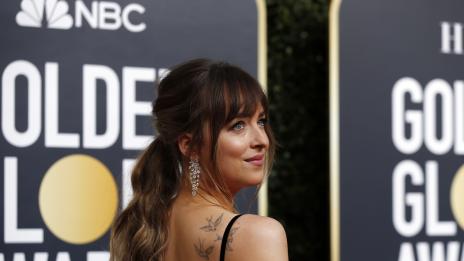 Как звездите носят небрежни опашки