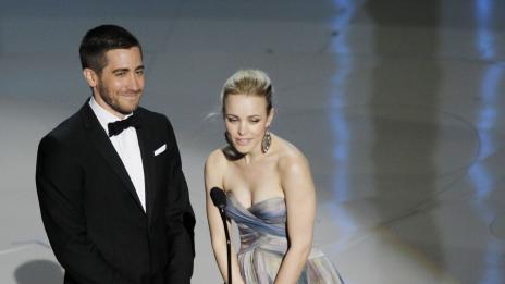 Горещ флирт между Джейк Гиленхал и Рейчъл МакАдамс?