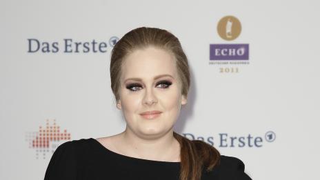 Адел: Бих спала с Риана