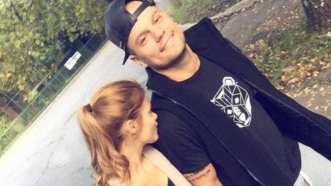 Кристо празнува годишнина с приятелката си