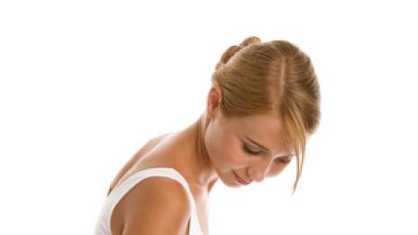 Изгони целулита с масаж под душа