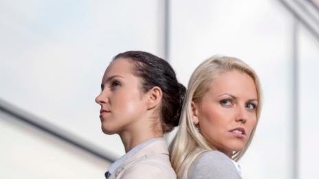 Как да изгладите конфликт с колега