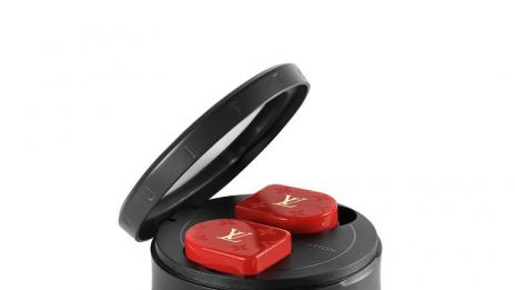 Best Seller: Безжичните слушалки на Louis Vuitton