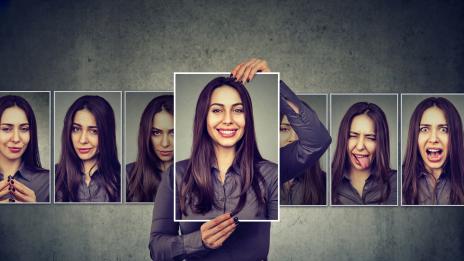 3-те зодии с най-сложни емоции