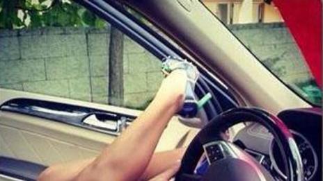 Валери Божинов зарадва Николета с нов джип