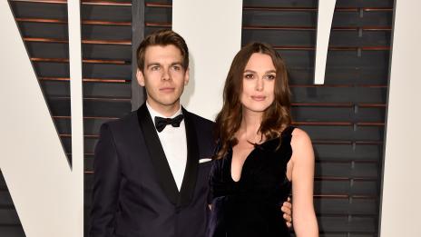 Съпругът на Кийра Найтли изкарал едва 5000 паунда за цяла година