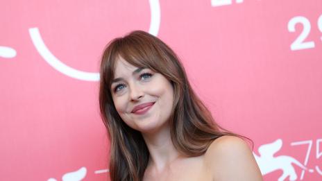 Дакота си събра зъбите, феновете разочаровани