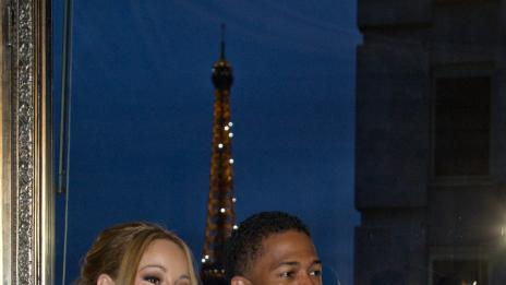 Марая Кери и съпругът й подновиха брачните си обети в Париж