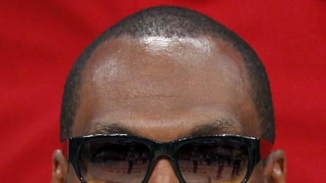 Мърфи нямало да води „Оскарите“ от солидарност