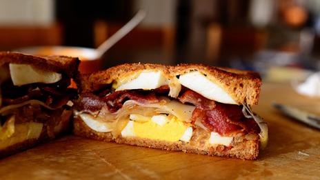 Сандвич „английска закуска“