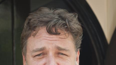 Супер героите присламчиха и Ръсел Кроу