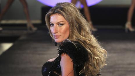 Жизел е мажоретката на съпруга си