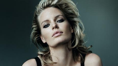 Еротика с Каролин Винберг