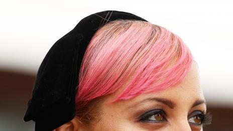 Знаменитостите с най-шарени коси