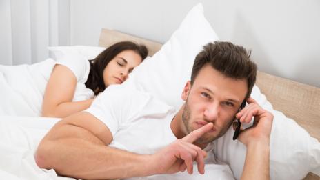 7 знака, че още е влюбен в бившата си