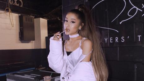 Ариана Гранде тъгува по Пийт Дейвидсън