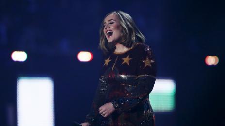 Адел отказа пиенето, поти се във фитнеса редовно