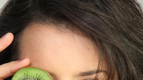 Киви за блясък на кожата