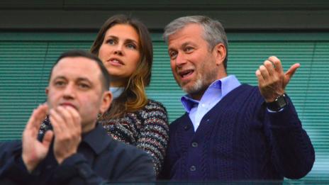 Роман Абрамович се е оженил за Даша Жукова