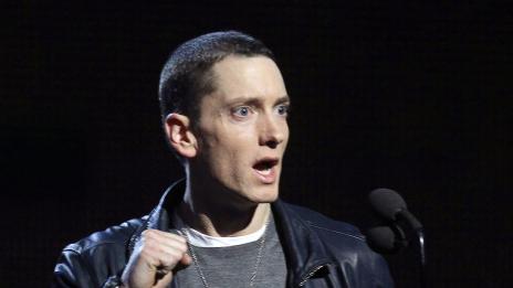 Еминем чупи рекорд с 60 млн. фена във Facebook