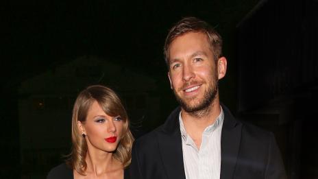 Тейлър Суифт ще си купува шотландски замък