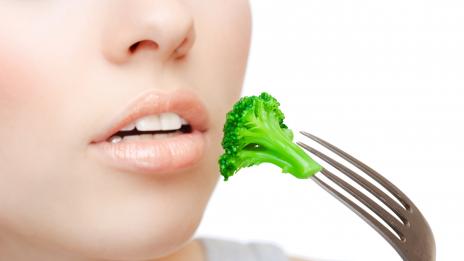 Нахрани кожата си през стомаха