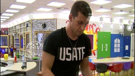 Първа седмица без бюджет за Съквартирантите