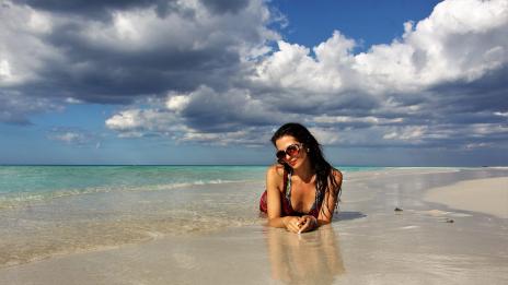 Райна черпи вдъхновение в любимата Куба