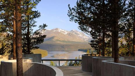 Архитектурна разходка  из далечния Север