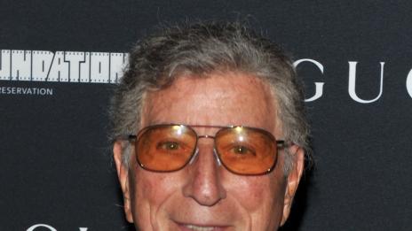 Ейми Уайнхаус се завръща през септември с Тони Бенет