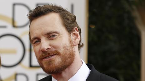 Майкъл Фасбендър, Брадли Купър и Джаред Лето ще водят майките си на Оскарите