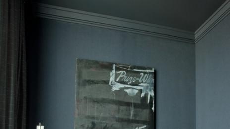 Тъмното в интериора – стилно и шик