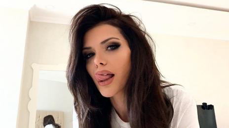 Не харесват новия нос на Преслава, тя: Обичам ви, хейтъри!