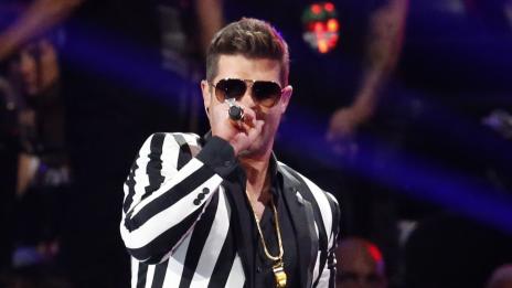 С туъркинг ще имате задни части като на Майли (видео)