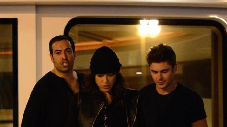 Зак Ефрон и Мишел Родригес продължават романа си